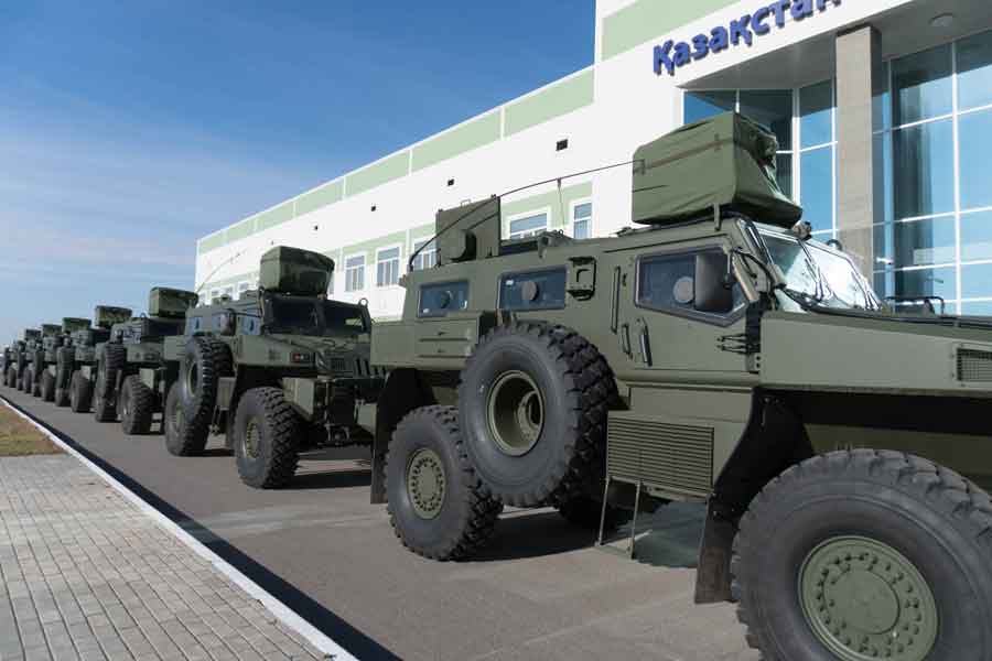 Kazakhstan-armoured-vehicles-tran
