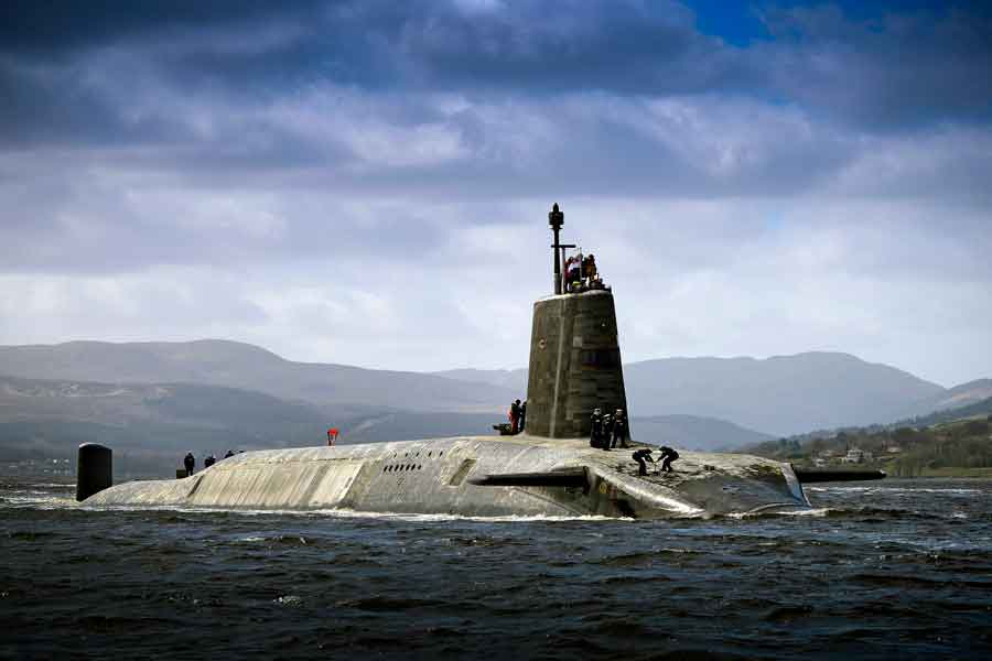 Royal_Navy_submarine