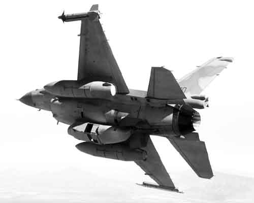 Collins-Aerospace-reconnaissance-pod-F-16